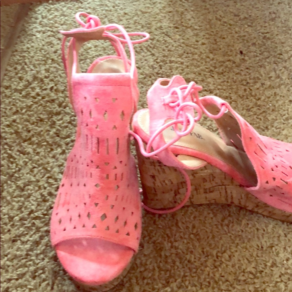 Pink suede wedges never worn
